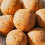 No Bake Healthy Pumpkin Pie Energy Balls